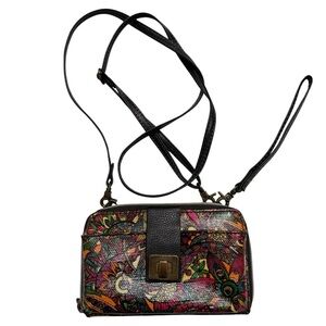 Sakroots Crossbody Wristlet Bold Floral